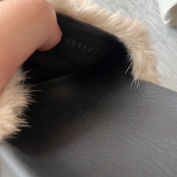 Authentic givenchy mini slides - Picture 5 of 6